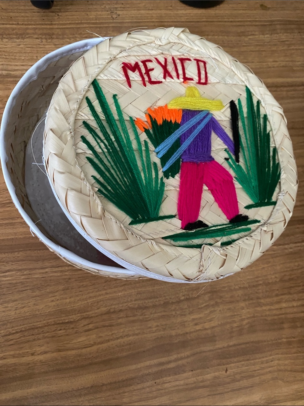 Round basket - Picture 2 of 2